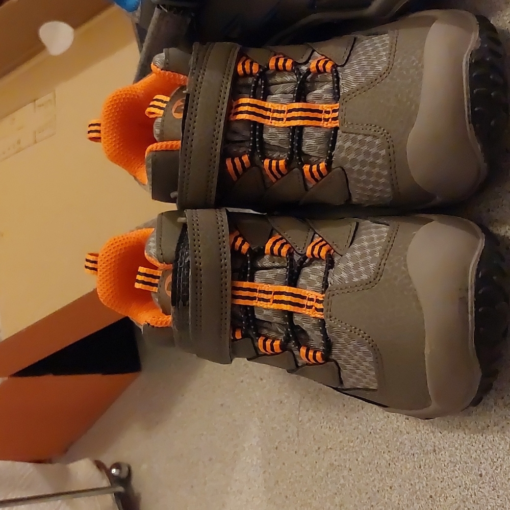 Merrell m kids  131/2 m